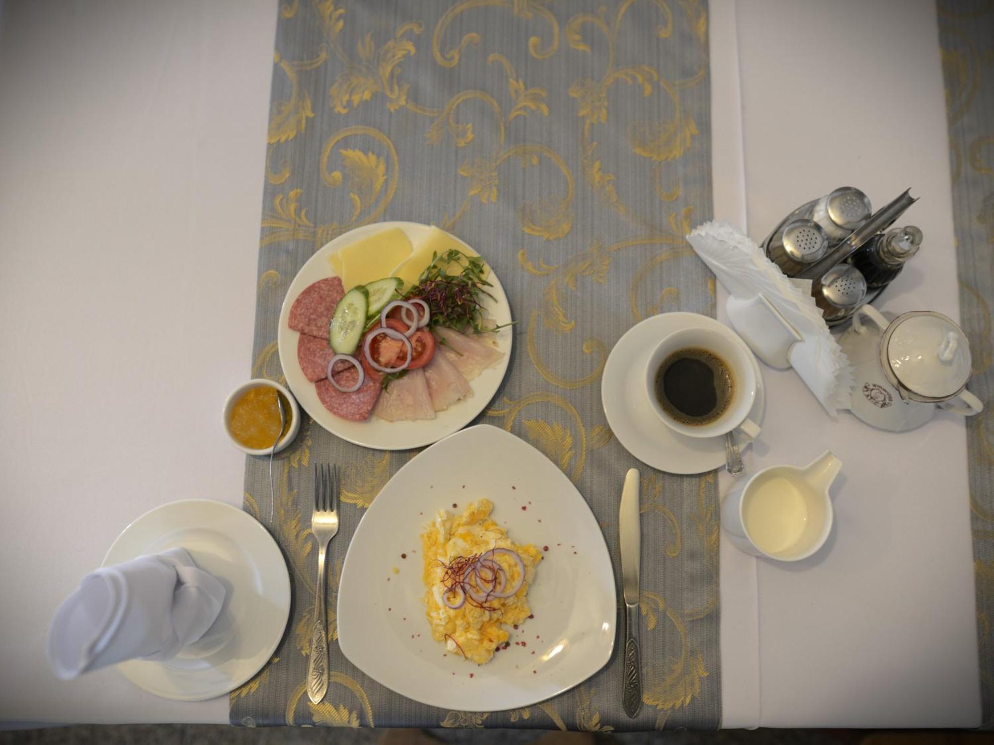 Hotel Wyrwidab Chodzież Екстериор снимка